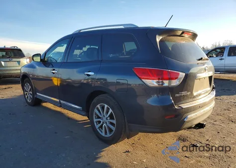 2015 Nissan Pathfinder S z USA, uszkodzony, nr VIN 5N1AR2MM5FC607064